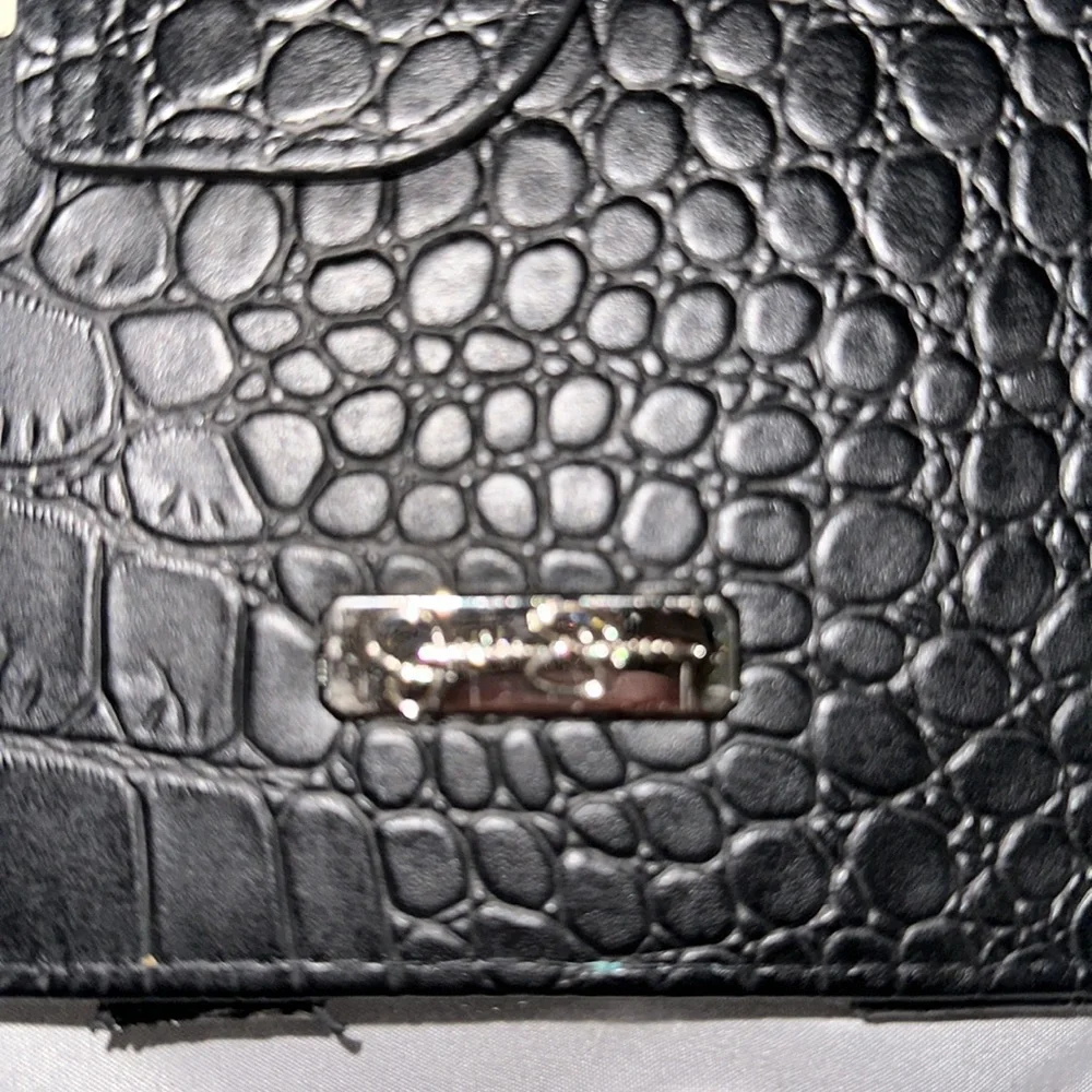 Jessica Simpson ipad case Chevron black and white case with five card slots